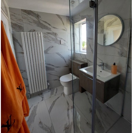 Agatha-polished-porcelain-tiles