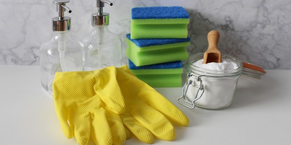 Quick and easy ways to clean tiles and grout